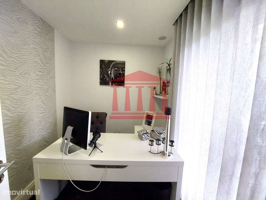 MORADIA TÉRREA SEMINOVA-30