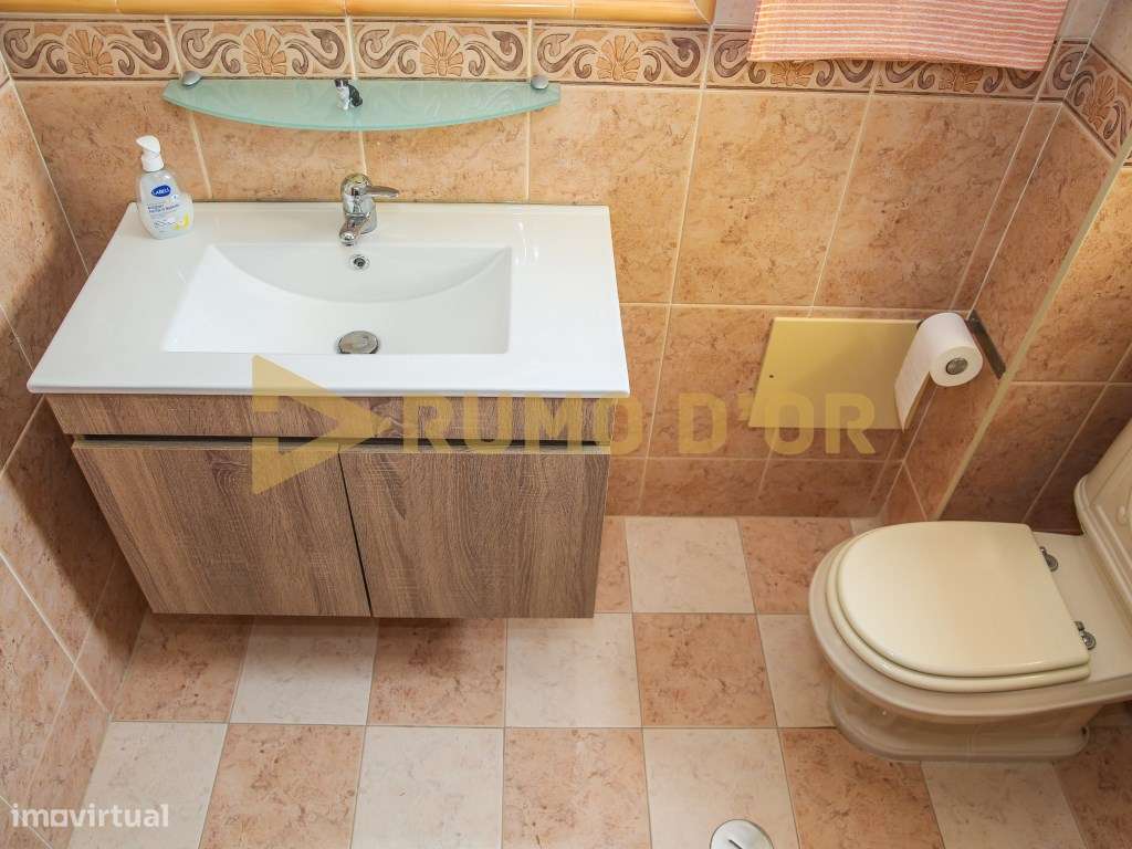 Moradia Exclusiva com áreas Independentes - junto a Arruda dos Vinhos-27