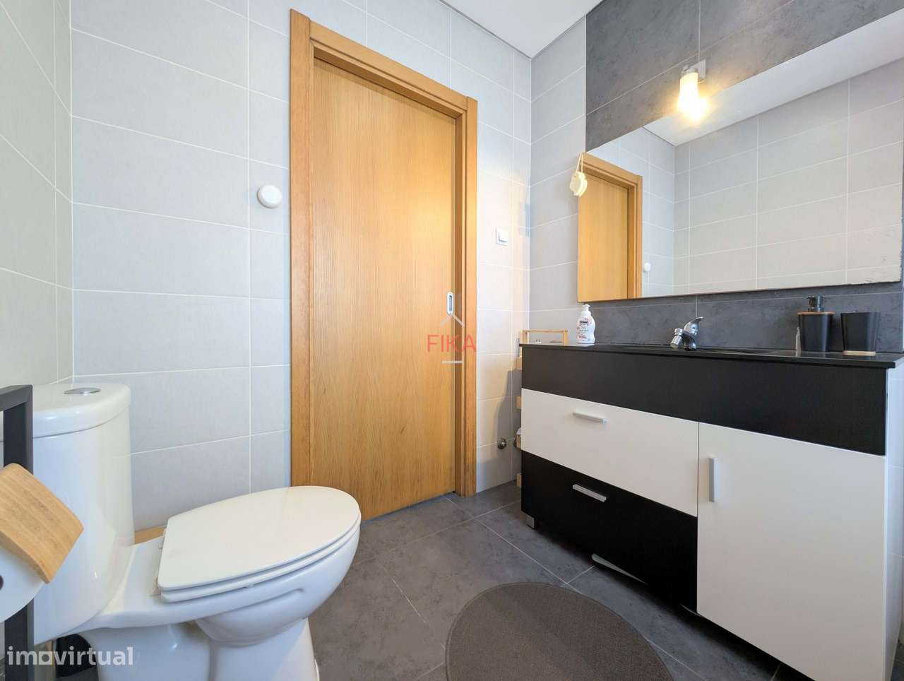 Moradia T5 Isolada com piscina e sauna - Fernão Ferro-18