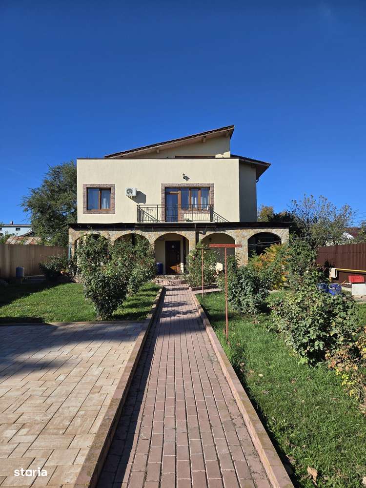 VILA CU SPA PRIVAT SI TEREN GENEROS IN TUNARI-0