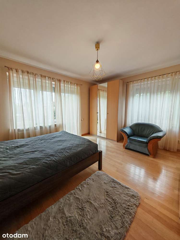 Dom  z budynkiem gospodarczym-7