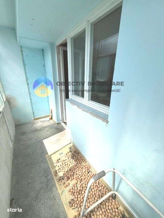 Apartament 3 camere , zona centrala, etaj 1 - Imagine principală: 4/9