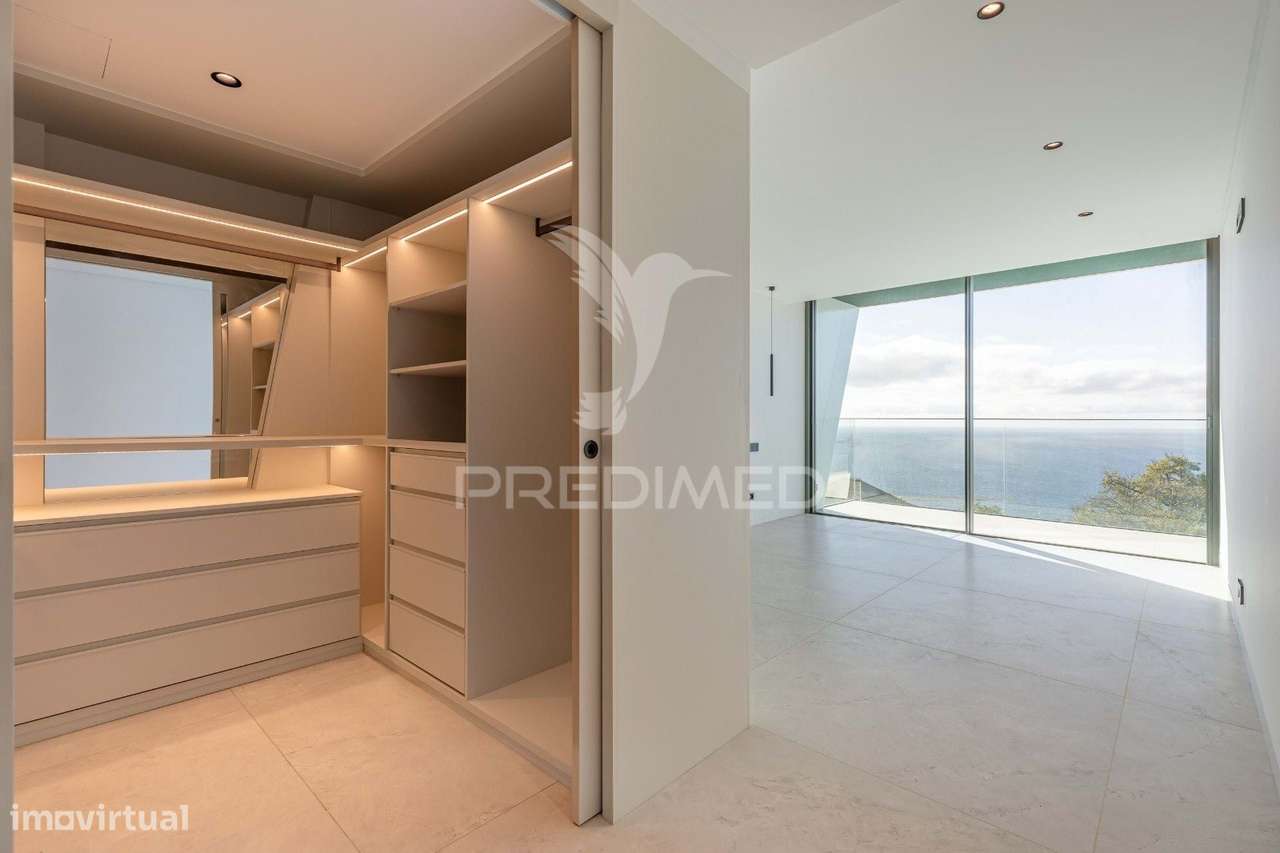 LUXUOSA MORADIA T4 COM PISCINA VISTA MAR.-14