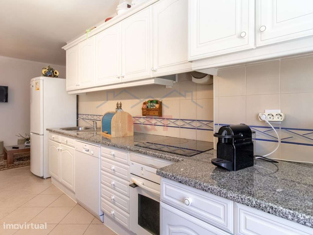 T2 com piscina e garagem na Praia da Rocha-8