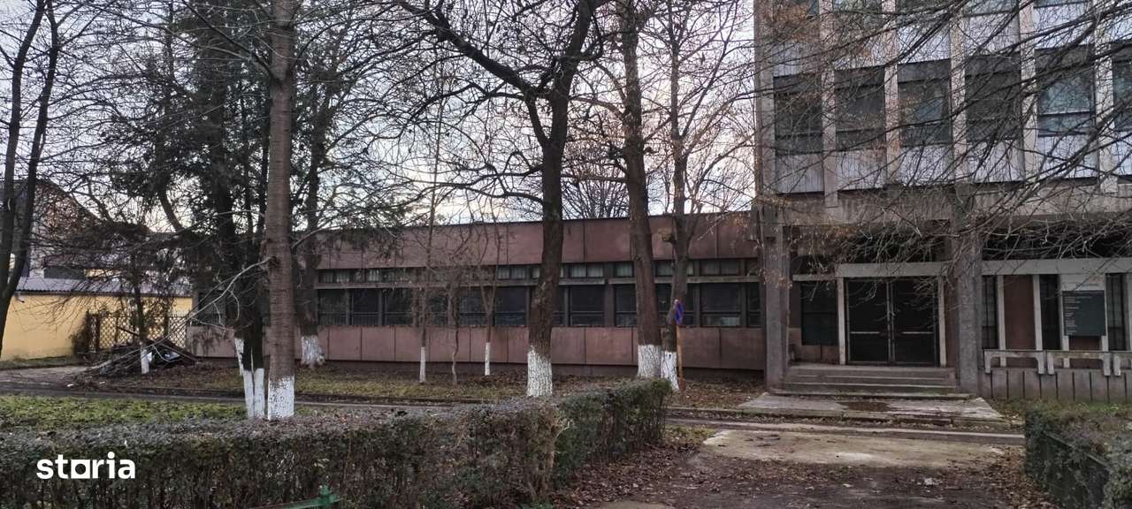 Vand Cladire P+4 la 500 m de Castelul Corvinilor - Imagine principală: 4/4