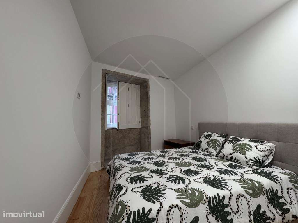 Fantástico T1 com 2 frentes - 42 m² - Centro do Porto, Av. dos Aliados-10