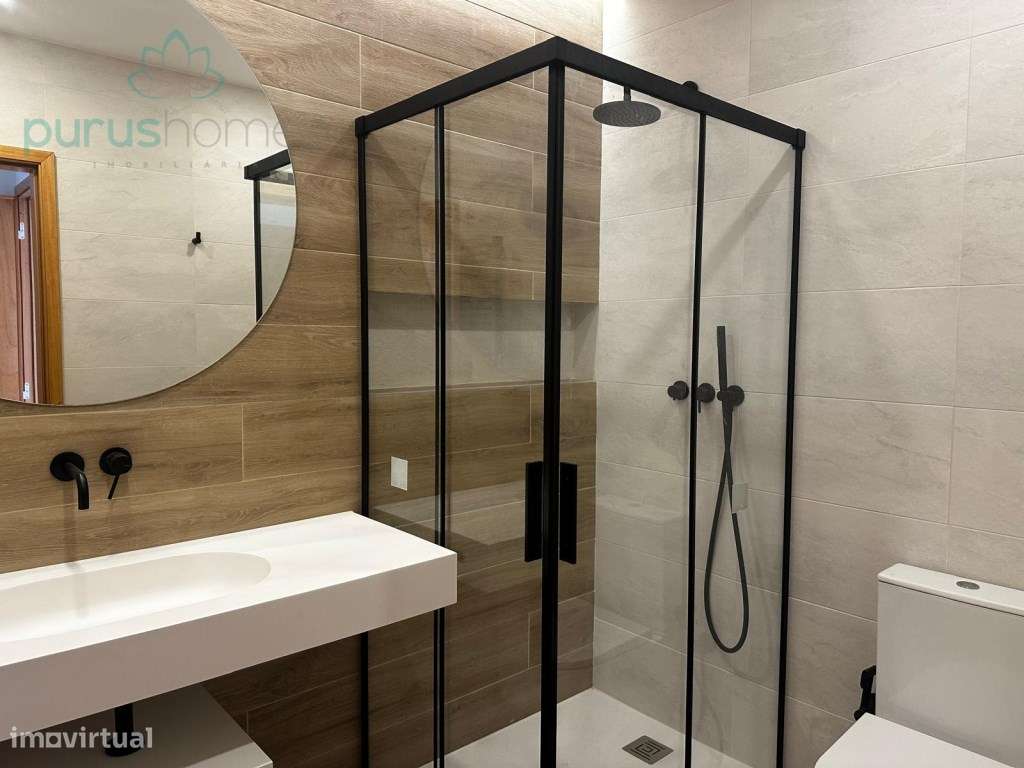 Apartamento T3 Remodelado no Campo Pequeno-16