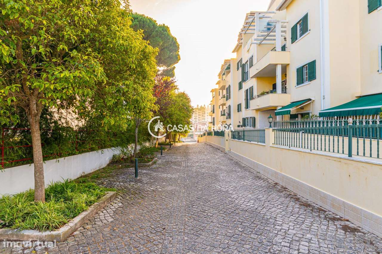 T2 com terraço enorme na Rua Paul Harris, no bairro do  Buzano.-28