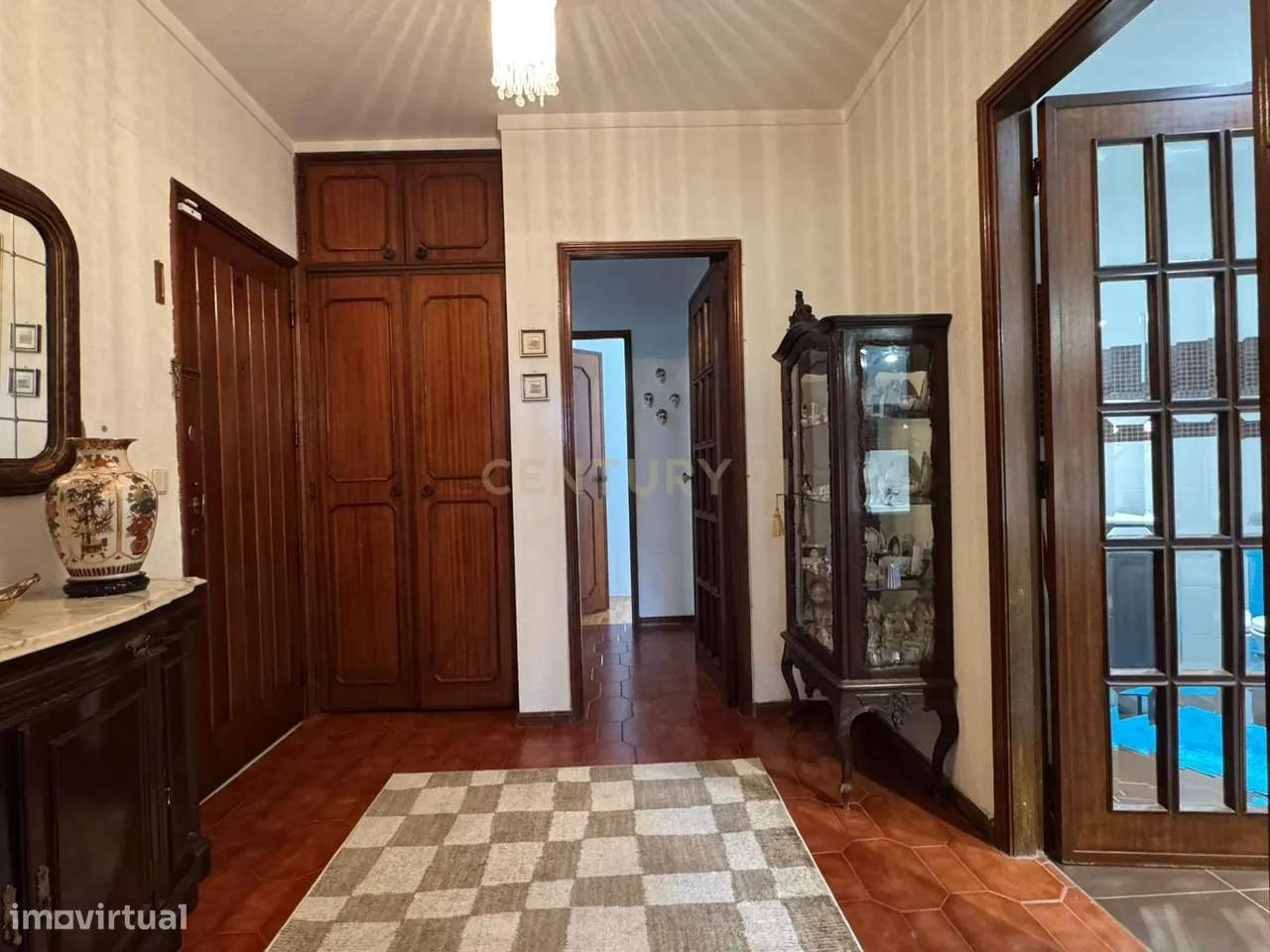 APARTAMENTO T4 DUPLEX NA PRAÇA PEDRA VERDE - ALDOAR-15