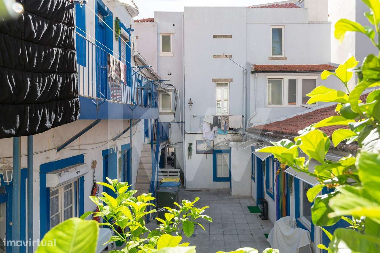 Pátio com 5 apartamentos com arrendamentos anuais em Campolide/Lisboa. - Grande imagem: 3/11