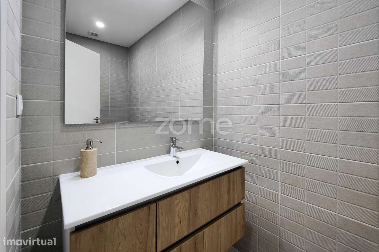 Apartamento T5 Novo em Sacavém-10