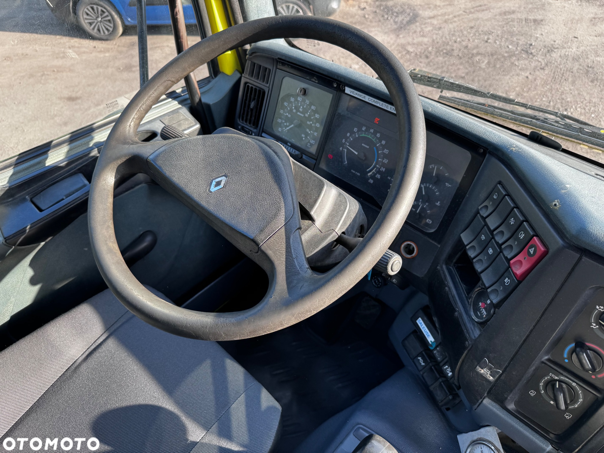 Renault Kerax 4x4 340 DCi Wywrotka 3 str Wywrot Kiper Specjalny Czołownica - 24