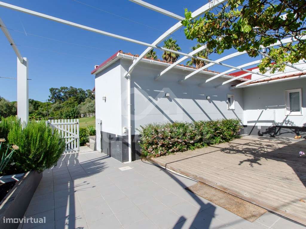 Quinta em Serradas, com terreno de 17.000m²-5