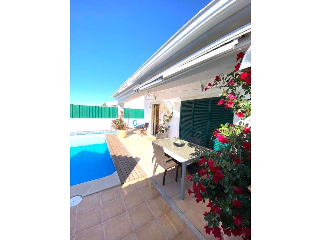 Moradia de 2 Pisos com Piscina, Próxima às Praias de Sesimbra, Alde... - Grande imagem: 5/56