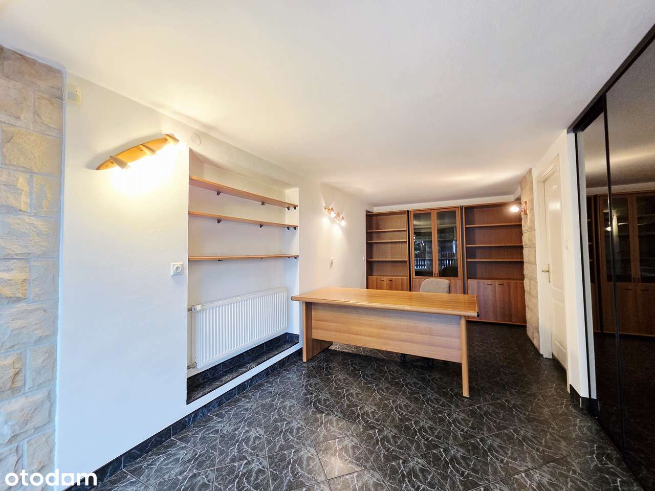 Dom z ogrodem, oranżerią + biuro / przestrzeń na biznes-12