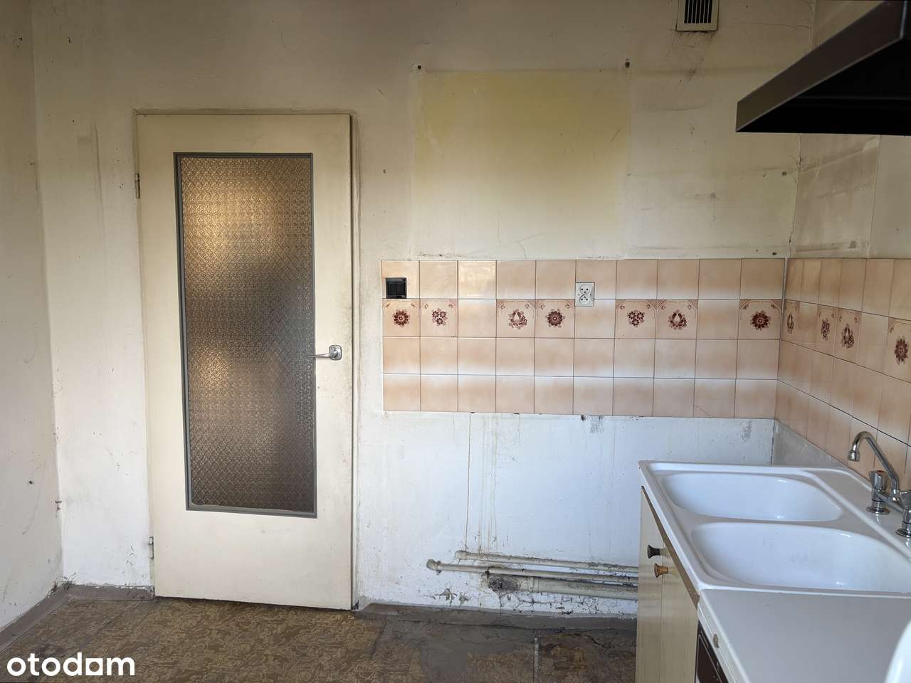 Mieszkanie do remontu | 3 pokoje, loggia! | os. Batorego, Żyrardów-6