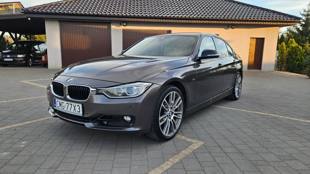 BMW 3 Series F30/F31 318d Sport Line 2013