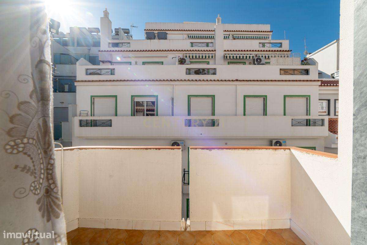 Apartamento T2 em Monte Gordo – Rua Pedonal, a poucos metros da praia - Grande imagem: 5/27