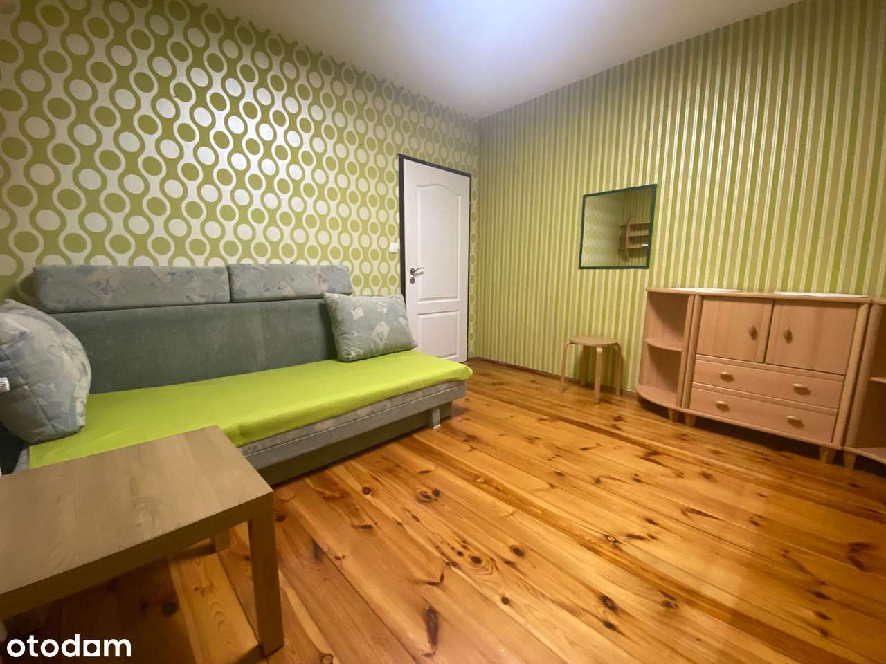 Przestronne 4-pokojowe mieszkanie z balkonem-8