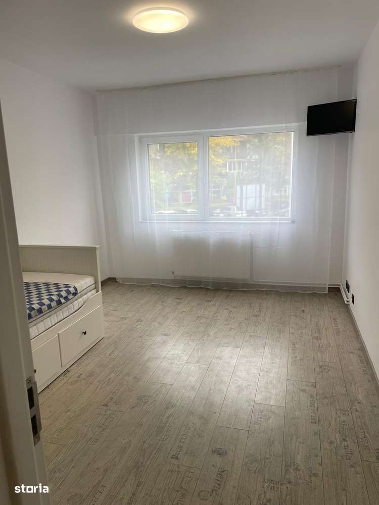 Apartament 4 camere, centru civic, etaj 1, Sanzienelor - Imagine principală: 4/10