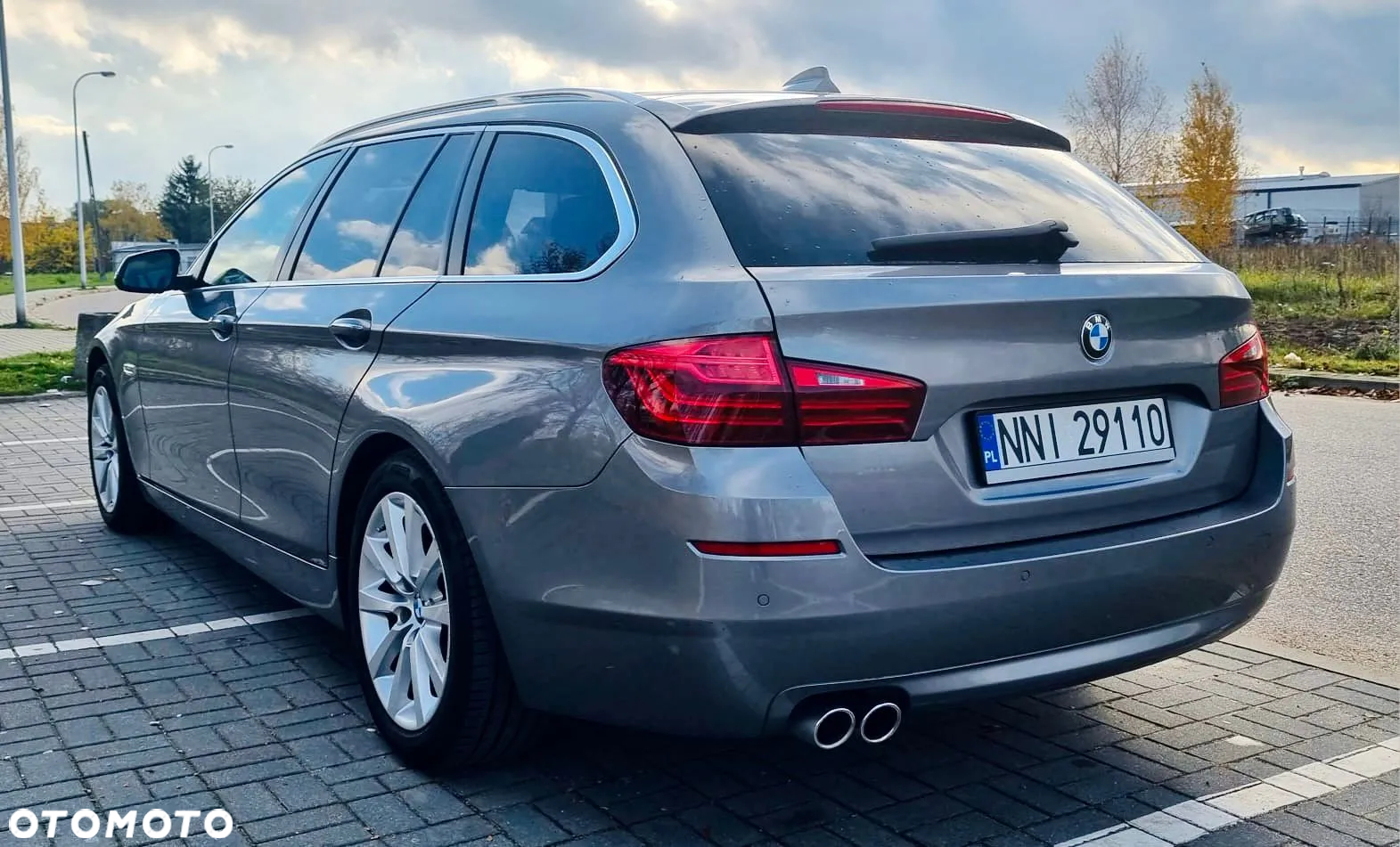 BMW Seria 5 525d xDrive - 4