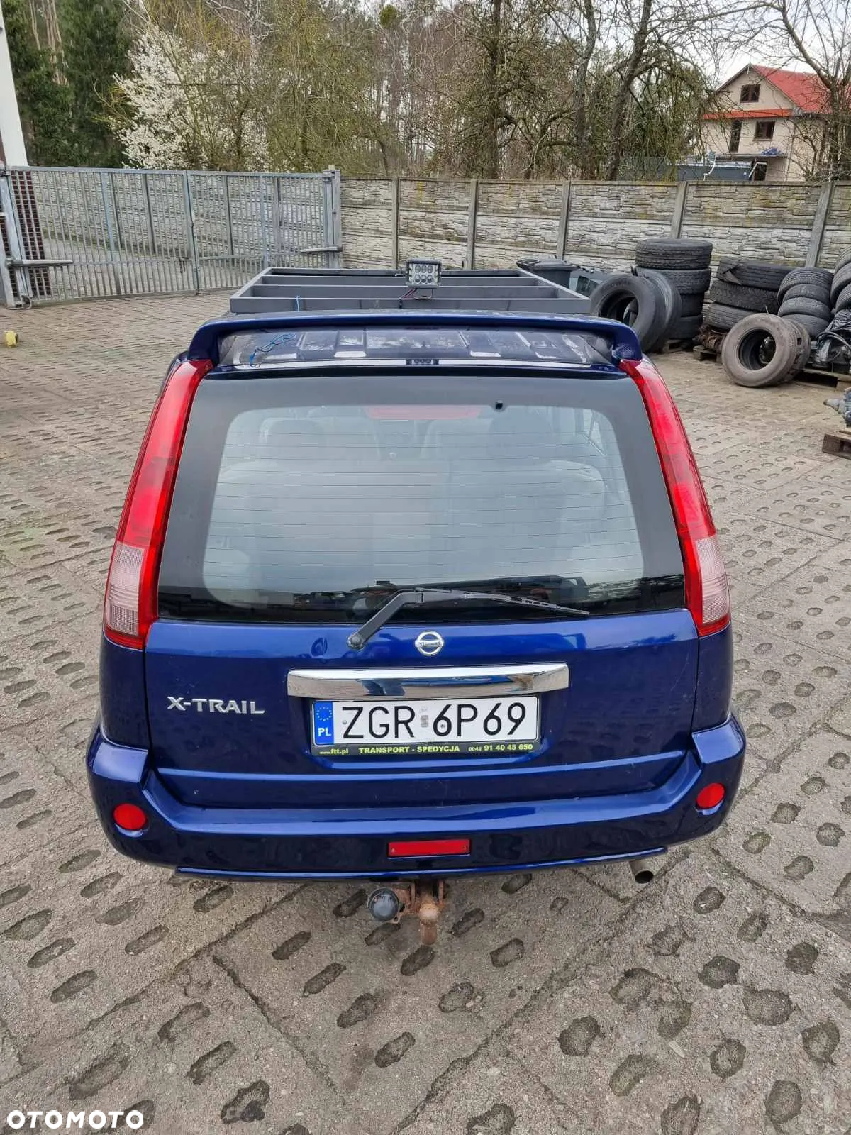 Nissan X-Trail 2.5 Elegance - 4