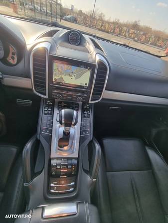 Porsche Cayenne 4.1 V8 S TipTronic - 12