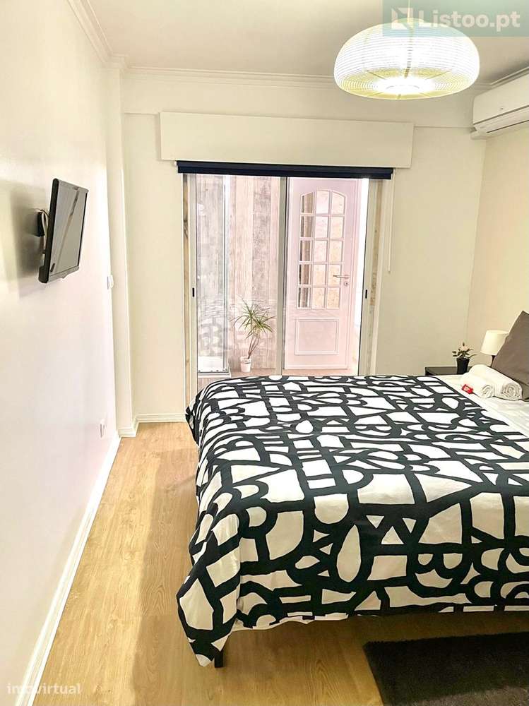 Apartamento T5 renovado e com terraço - Queluz-4