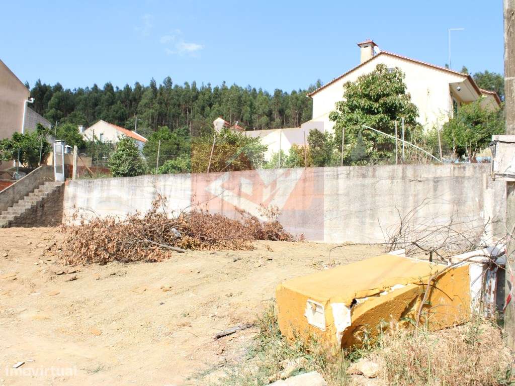 Terreno urbano no Bairro dos Pedrogãos em Caneças - Grande imagem: 2/16
