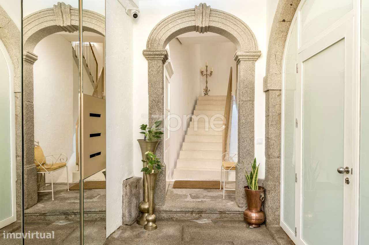 Caldeireiros Luxury Apartments | Prédio em AL | à Torre dos Clérigo... - Grande imagem: 3/42