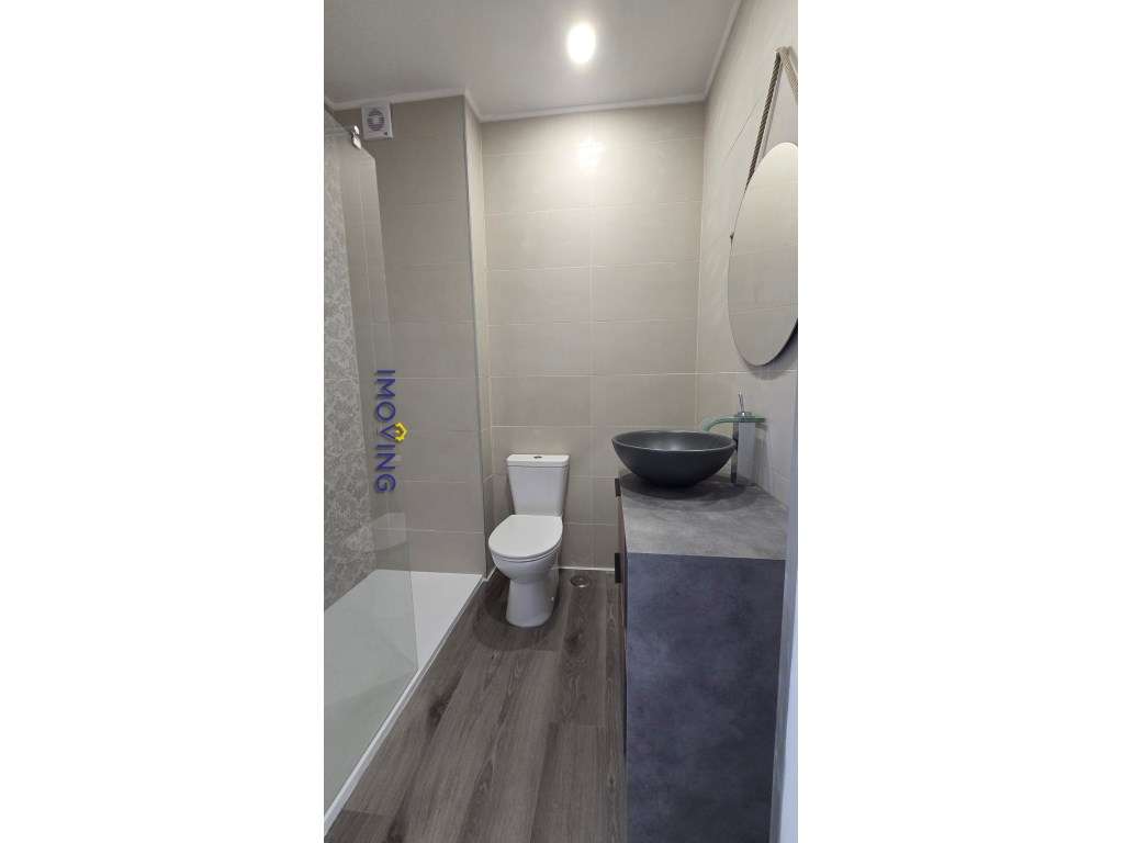 Apartamento T2 totalmente remodelado na Baixa da Banheira-17