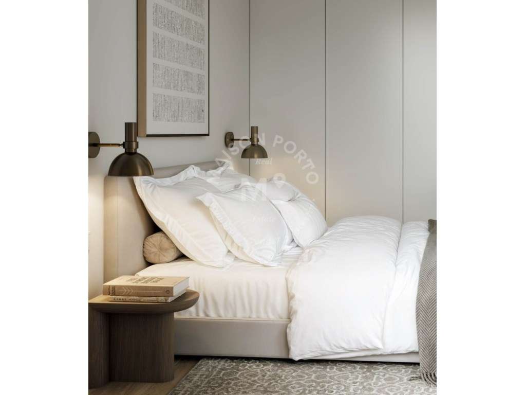 Apartamento T0 com Varanda e Estacionamento próximo à Estação de Me...-15