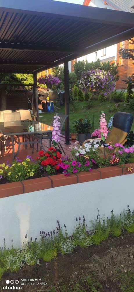 Przestronny dom dla dwóch rodzin-3