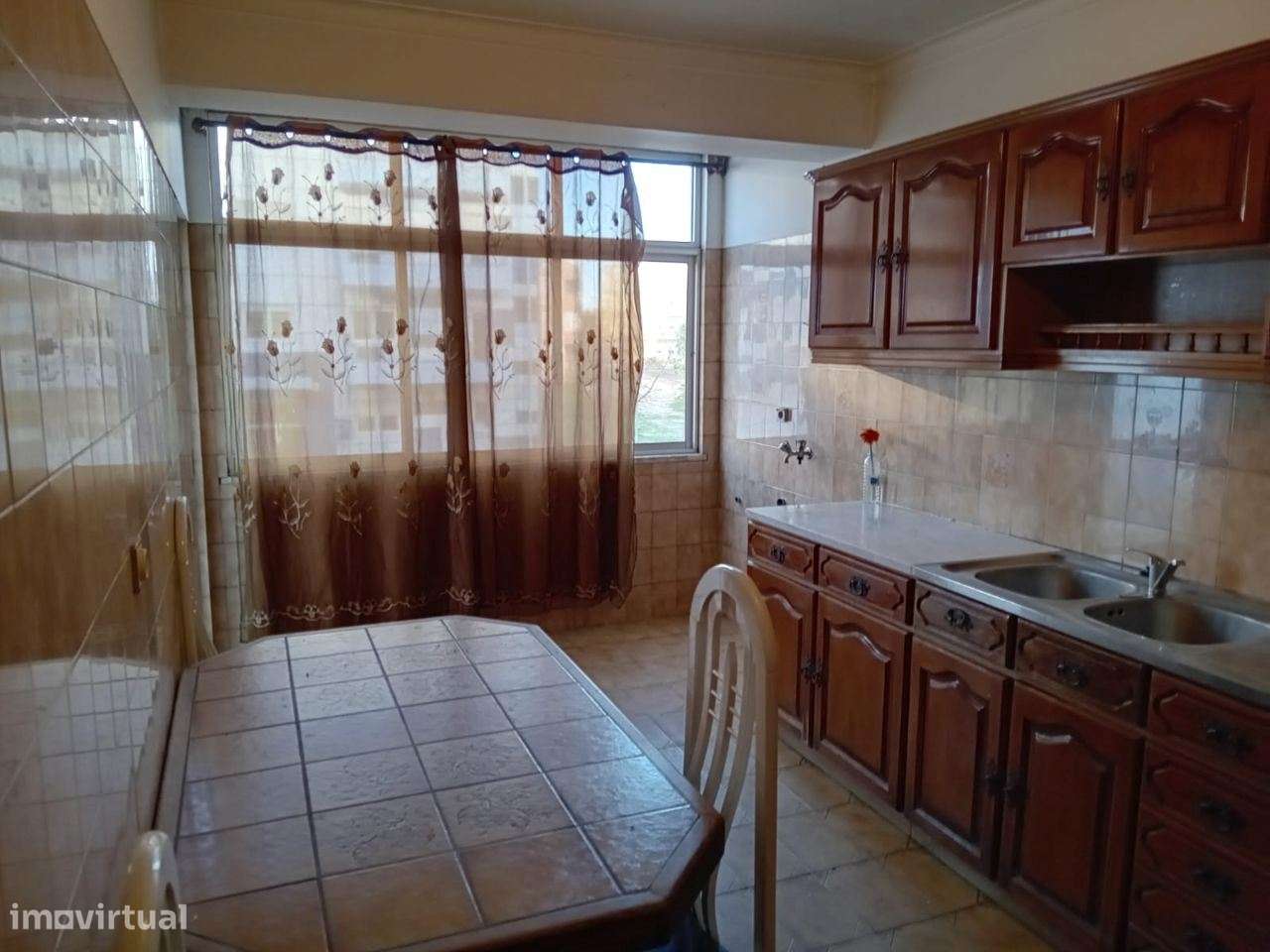 Arrenda-se acolhedor T3 Rua Alto Alentejo, Montijo - Grande imagem: 4/14