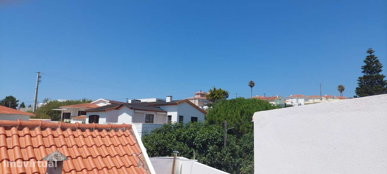 Prédio na Lourinhã - Grande imagem: 4/10