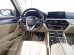 BMW Seria 5 520d Luxury Line - 23