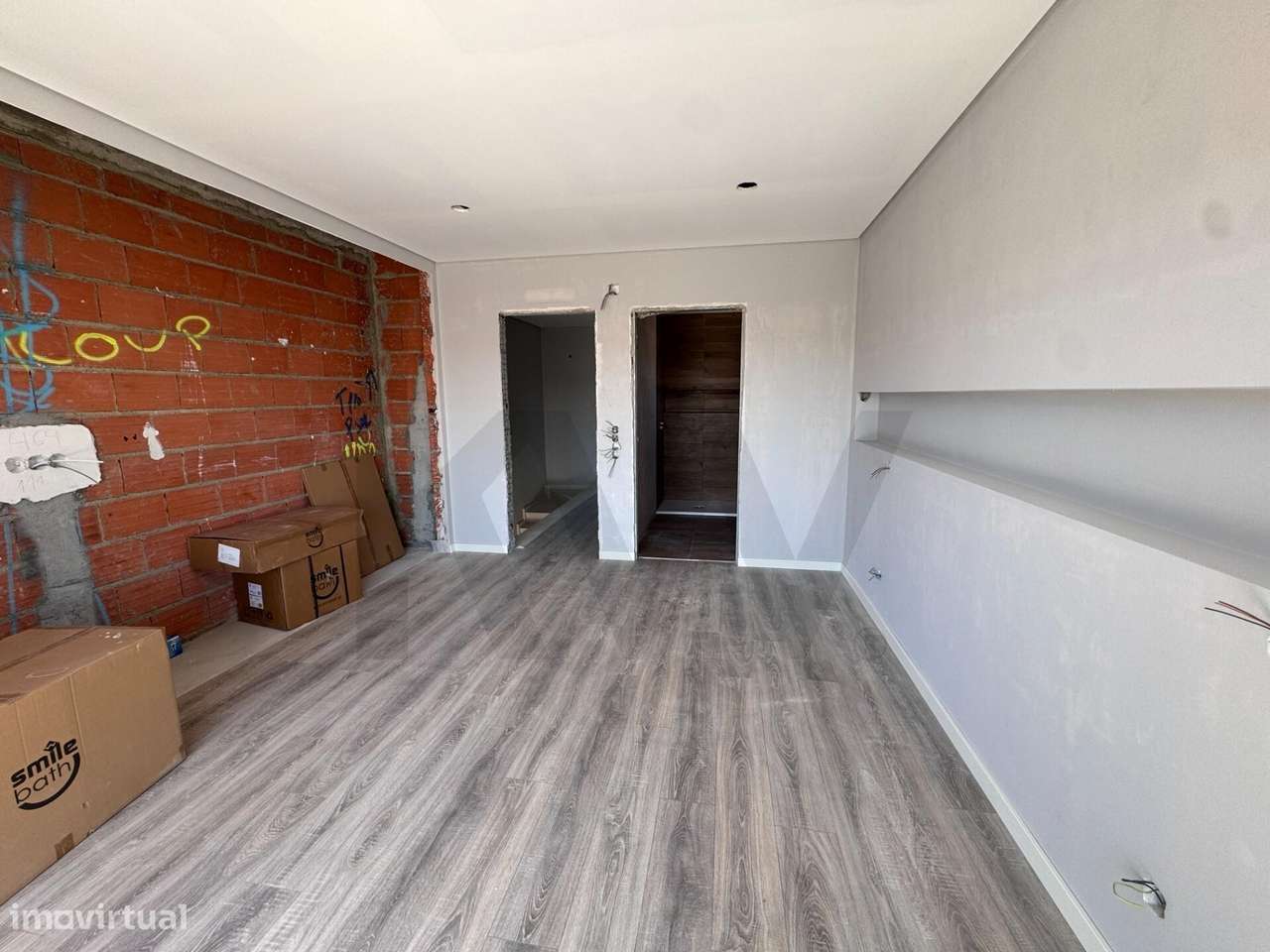 Moradia Geminada T3 com 2 suites, centro Fernão Ferro-15