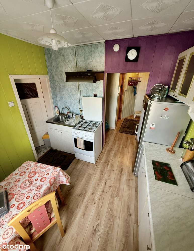 TRZY POKOJE Z GARAŻEM W CENTRUM CHOJNOWA-5