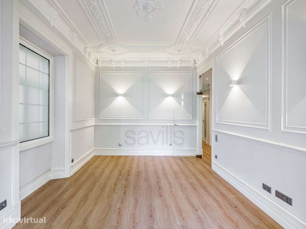 Apartamento T4 remodelado nas Avenidas Novas, em Lisboa - Grande imagem: 5/31