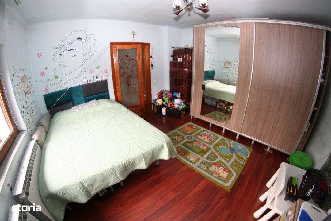 Casa cu gradina in zona foarte linistita si usor accesibila-12