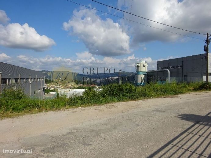 Terreno Industrial na Zona Industrial de Penselo - Guimarães