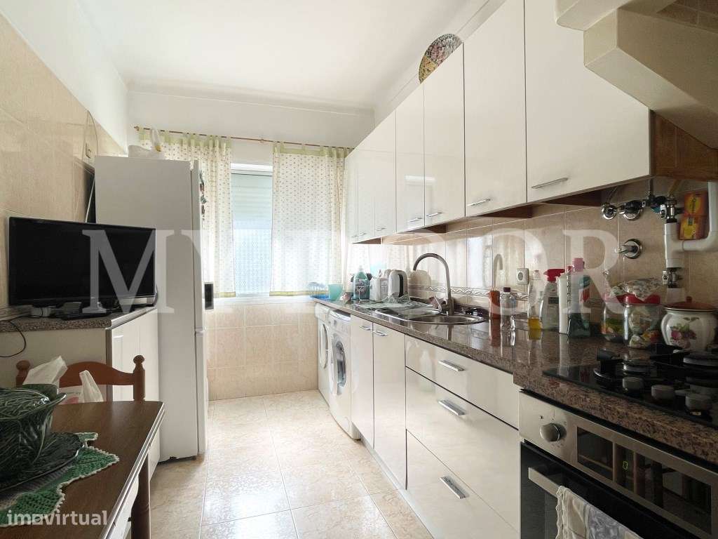 Apartamento T2 em Moscavide - 2º Andar - Ótimas Áreas - Grande imagem: 3/43