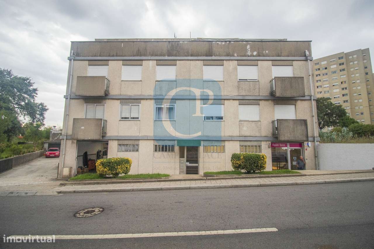 Apartamento T3 renovado com terraço, ao ISCAP e 900mts H.S.João-31