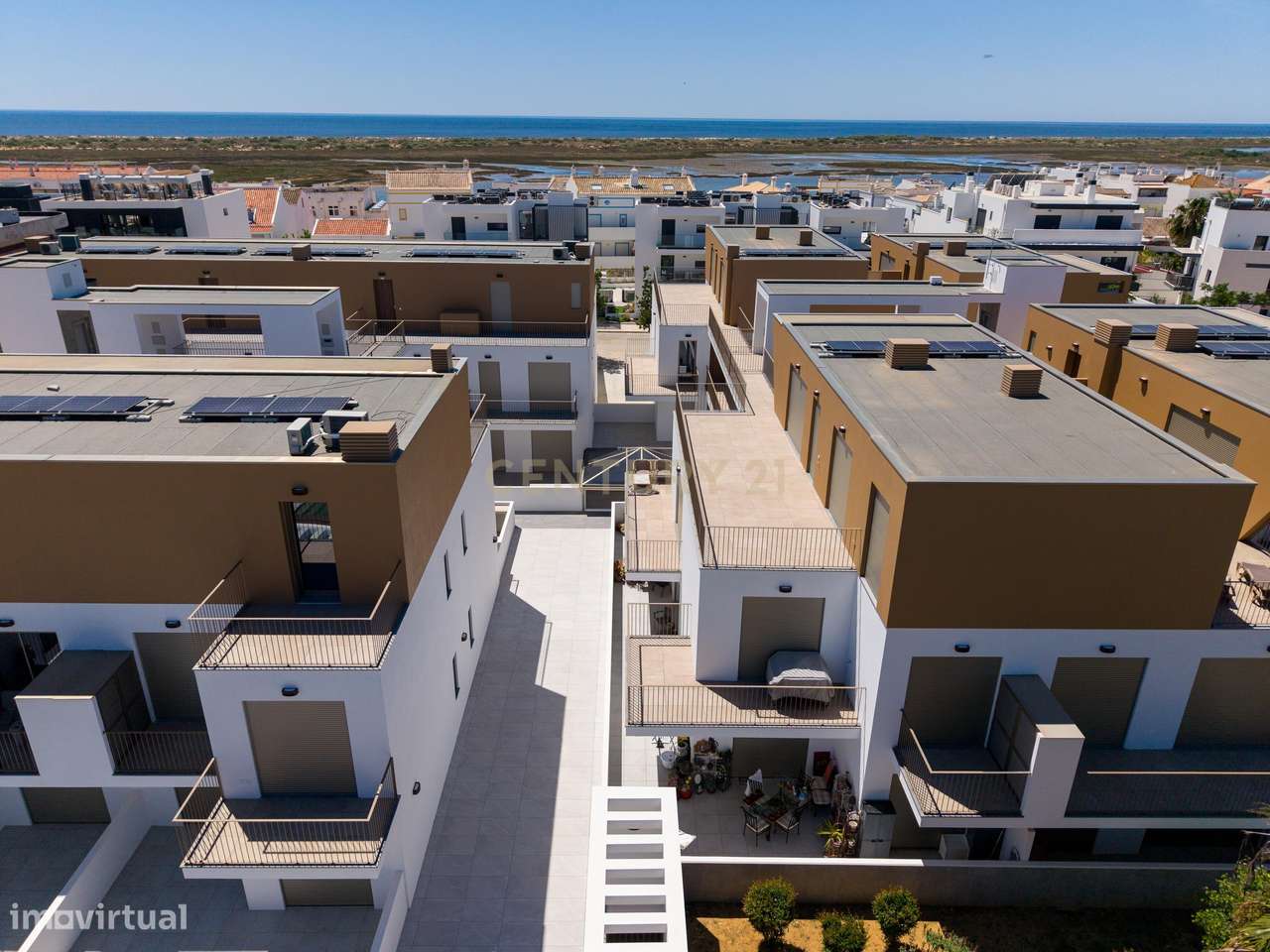 Descubra o seu refúgio no Algarve – T2 em Cabanas de Tavira a 200 da R - Grande imagem: 5/30