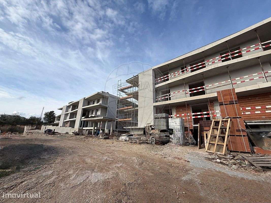 Apartamento T1 para venda - Grande imagem: 2/17