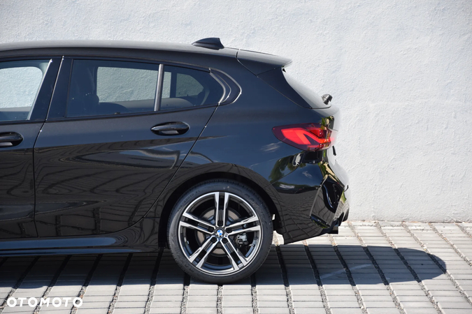 BMW Seria 1 118i M Sport - 32