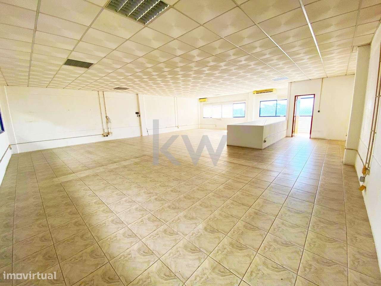 Armazém no Centro Empresarial Sintra/Estoril VI – Linhó | 220 m2 de Po - Grande imagem: 5/11