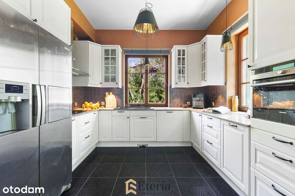 Dwór Józefa Chełmońskiego z prywatnym parkiem+ dom-2