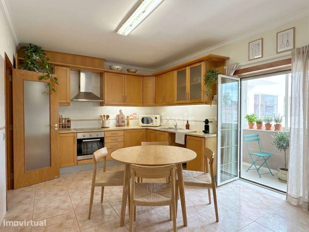 ApartamentoT3 Rch em Condomínio fechado com Garagem-0