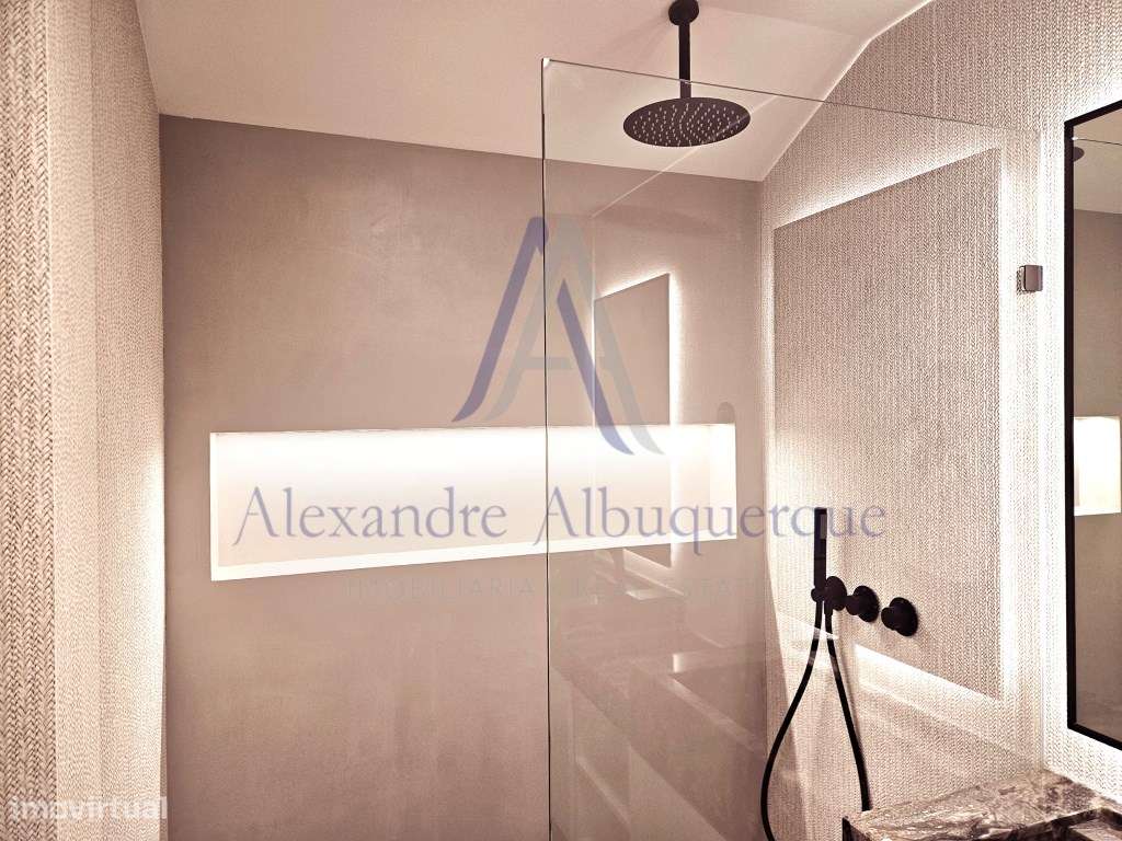 Luxuoso Duplex T 3 na Vila de Sesimbra, em segunda linha da Praia-22